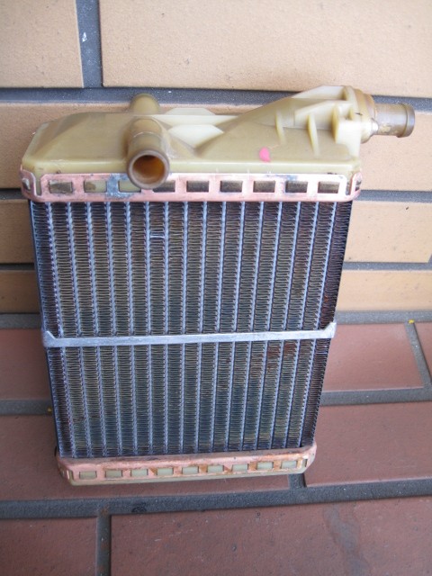 NISSAN Y30（セドリック、グロリア）ヒーターコア修理 | SANKYO-RADIATOR Blog