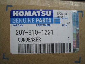 KOMATSU  PC200-7 A/C　CONDENSER
