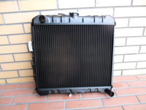 MITSUBISHI JEEP J59 Radiator