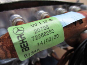 MERCEDES BENZ W124（ベンツ W124）ヒーターコア製作