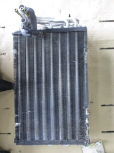 LAND ROVER 2nd RANGE ROVER 4.6 Evaporator