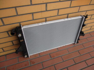 GM Saturn SC2 Radiator