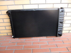 y1968 CADILLAC DEVILLE Radiator