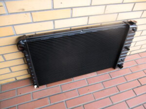 y1968 CADILLAC DEVILLE Radiator