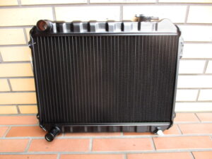 TOYOTA COROLLA TE71　Radiator