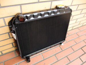 TOYOTA COROLLA TE71　Radiator