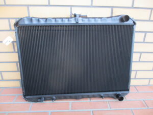 NISSAN LAUREL C31 Radiator