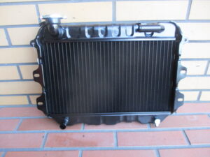 SUZUKI CARRY ST20　Radiator