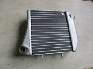 Mercedes Benz W210 E500 OILCOOLER 2095000600