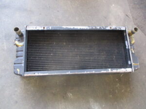 BOBCAT　S130（ボブキャットS130）スキッドステアローダー　ラジエーター修理