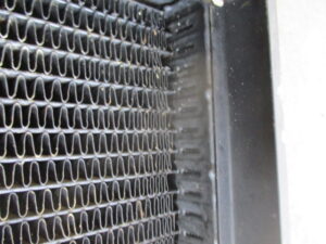 BOBCAT　S130（ボブキャットS130）スキッドステアローダー　ラジエーター修理